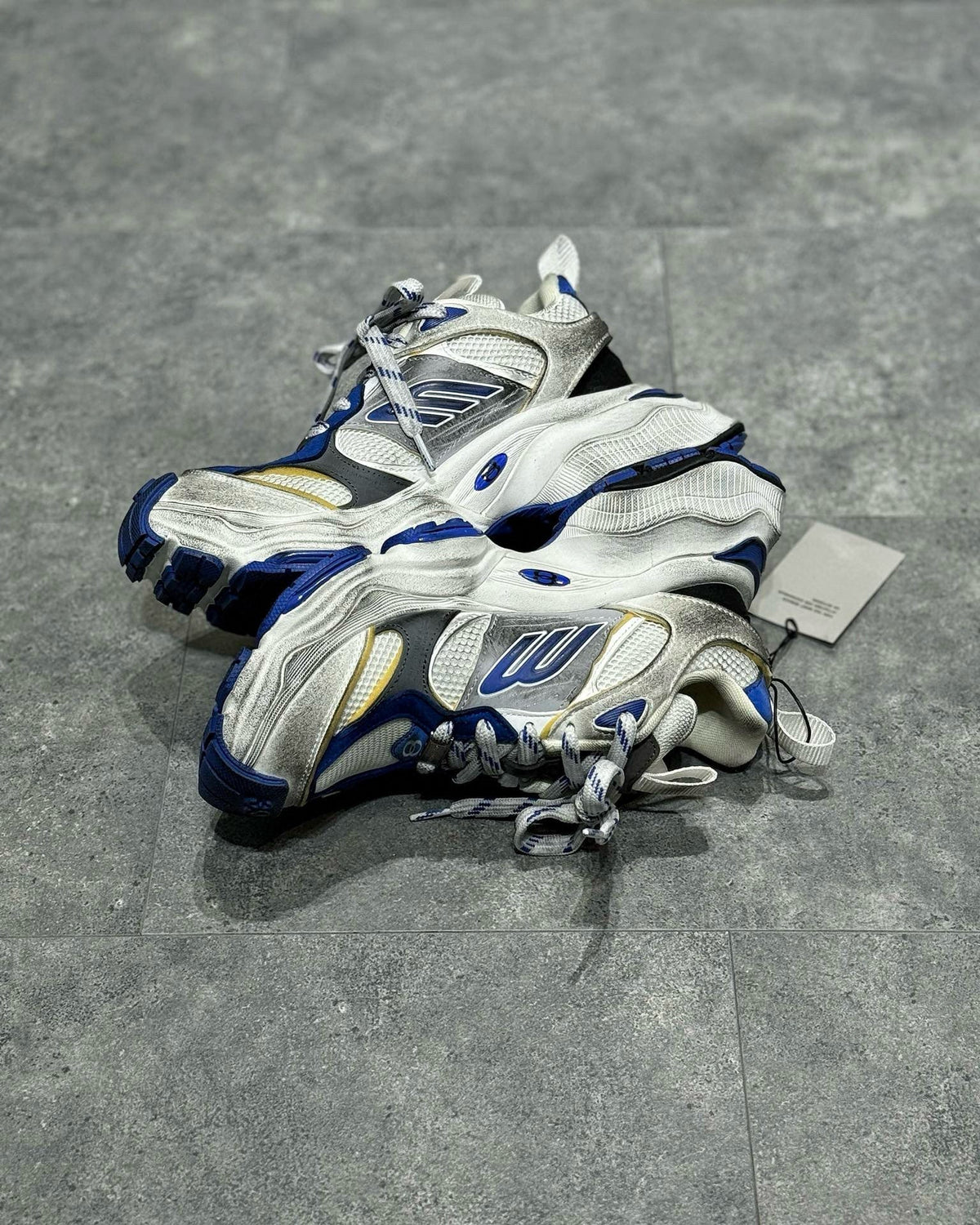 BLCG Sneakers