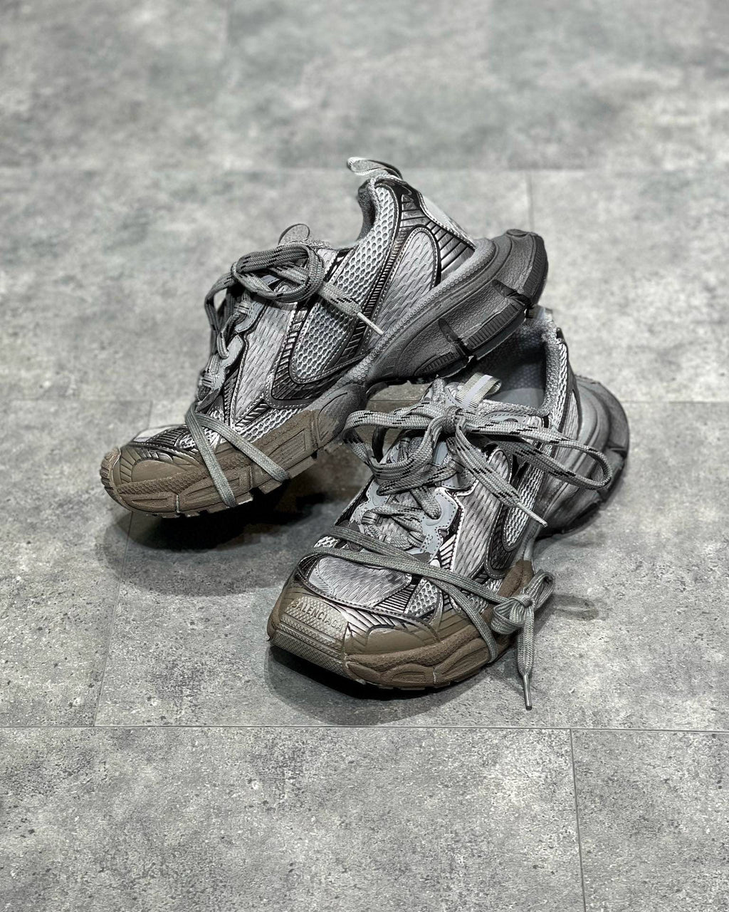 Sneakers & Shoes